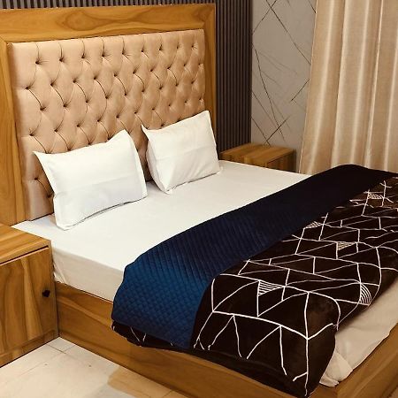 Madan Kunj B & B Mall Road Shimla Exterior foto